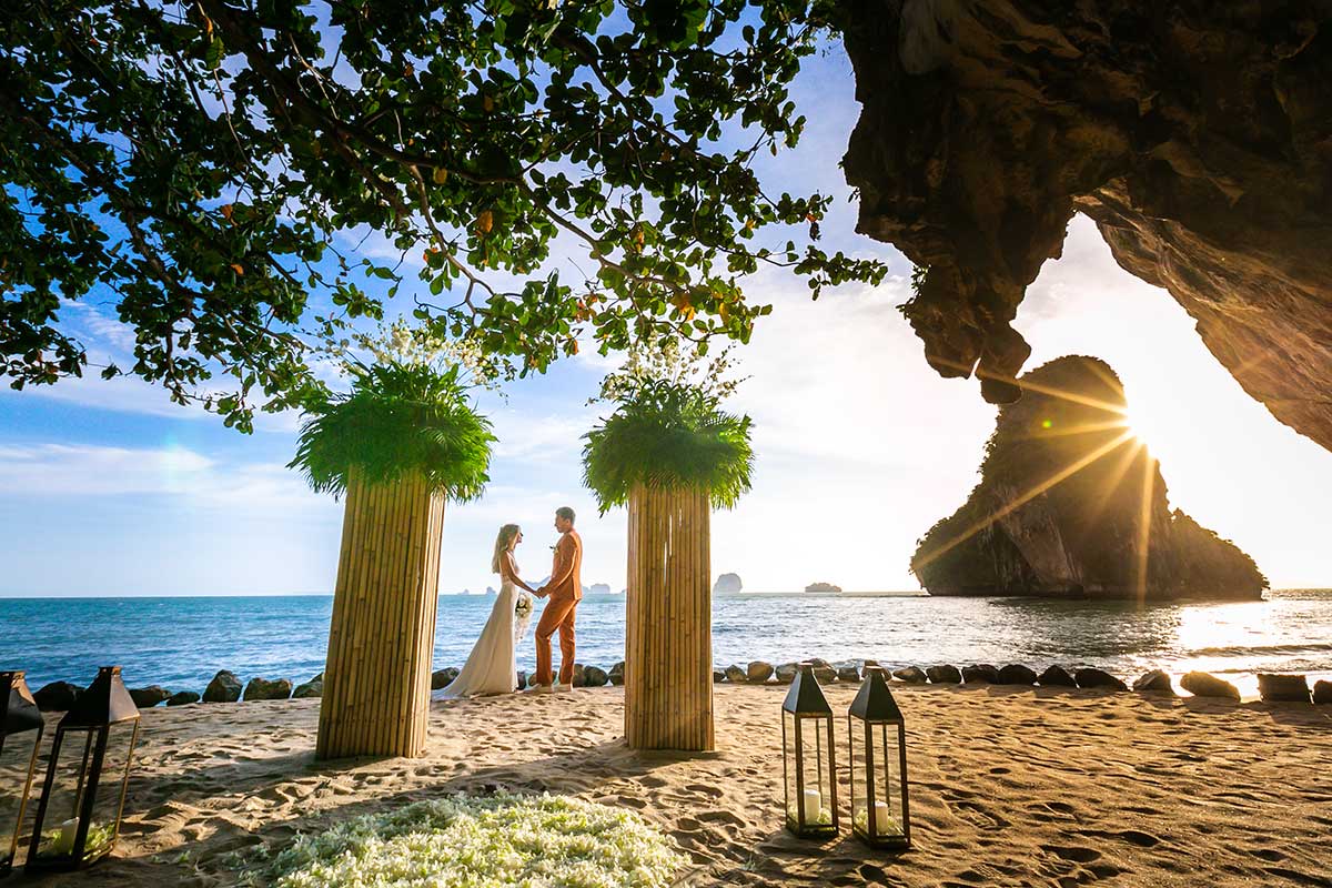 Small wedding or elopement in Thailand