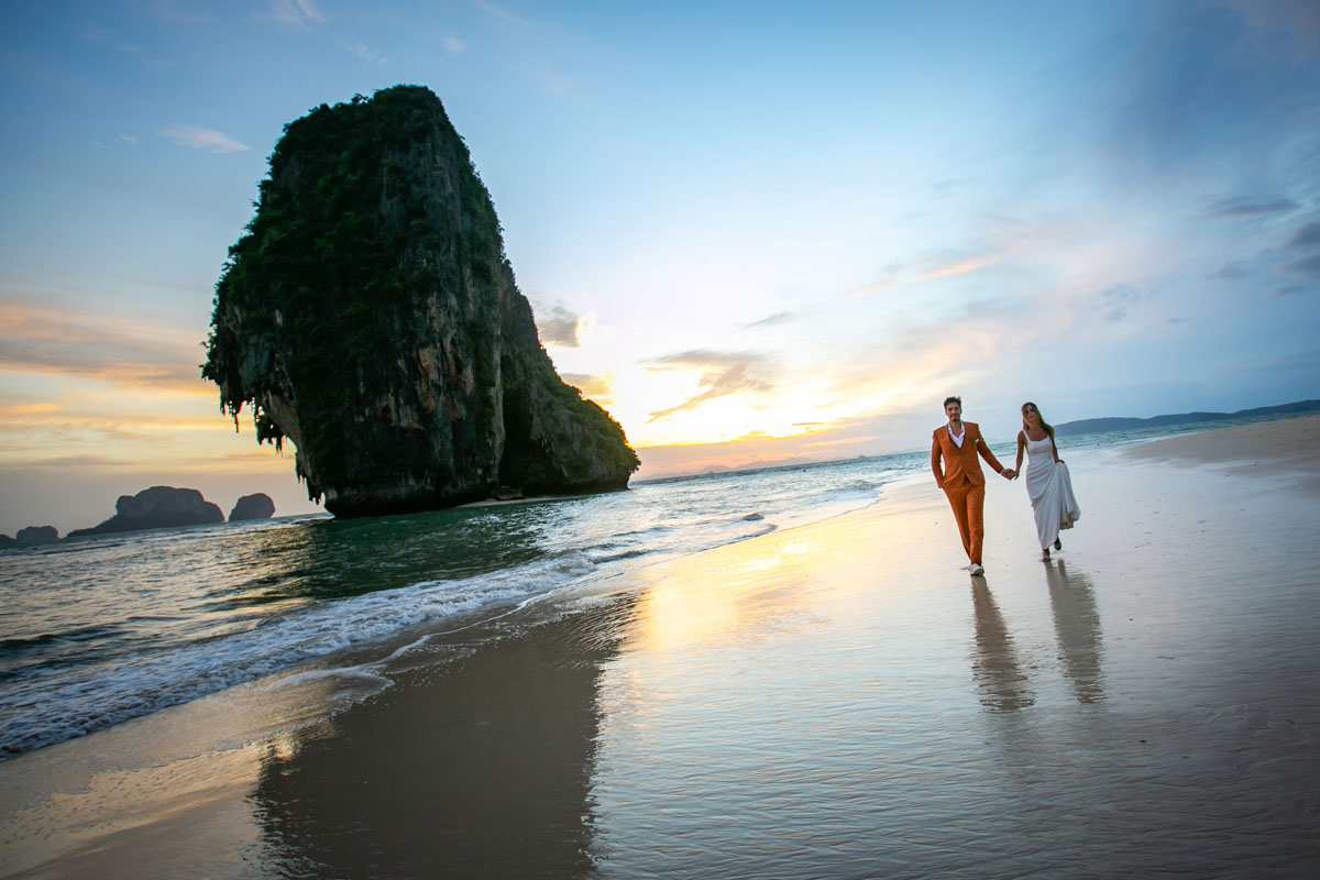 Elopement and Small Wedding in Thailand.